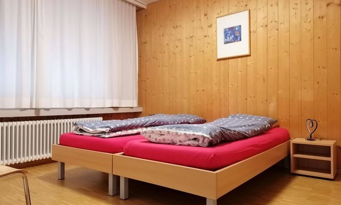 Valbella Apartment | Nice apartment for 6 people with WIFI, TV and balcony