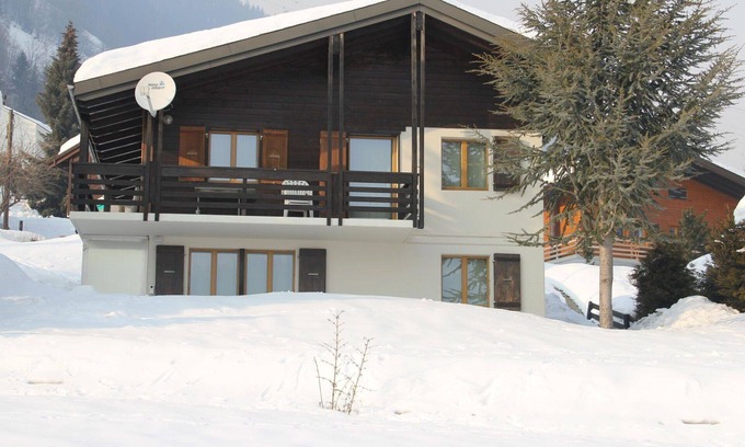 Fiesch Apartment | Nice apartment for 6 people with WIFI, TV and balcony