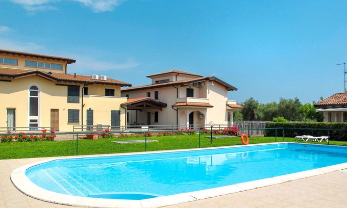 Cunettone Apartment | Nice apartment for 6 people with A/C, pool, WIFI, TV, patio and pets allowed