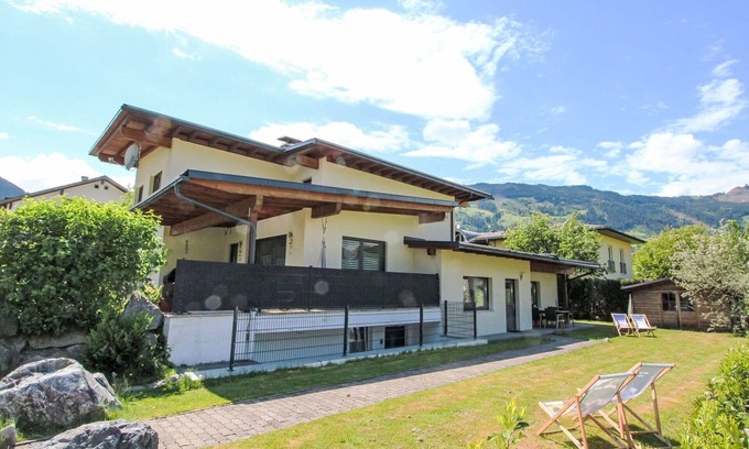 Kapfing Apartment | Nice apartment for 4 people with WIFI, TV and patio