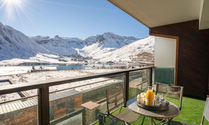 Tignes Apartment | Nice apartment for 5 guests with WIFI, TV and terrace