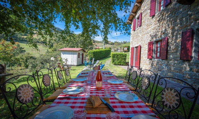 Cutigliano Apartment | Nice apartment for 4 people with WIFI, pool, TV and pets allowed