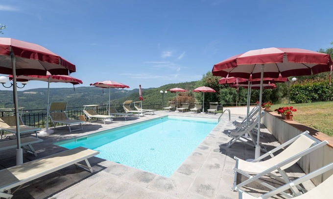 Montebonello Apartment | Nice apartment for 4 people with A/C, pool, WIFI, TV, pets allowed, panoramic view and parking