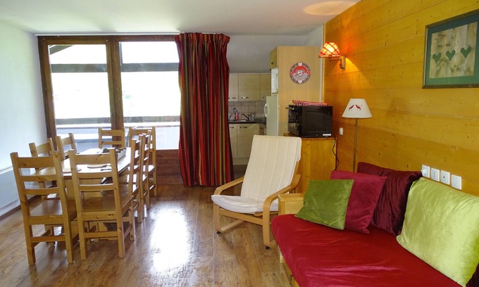 Brides-les-Bains Apartment | Nice apartment team PMR 8 people +1 baby, WIFI, the 3 Valleys Méribel