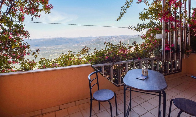 Baunei Apartment | Nice apartment in Baunei (NU)