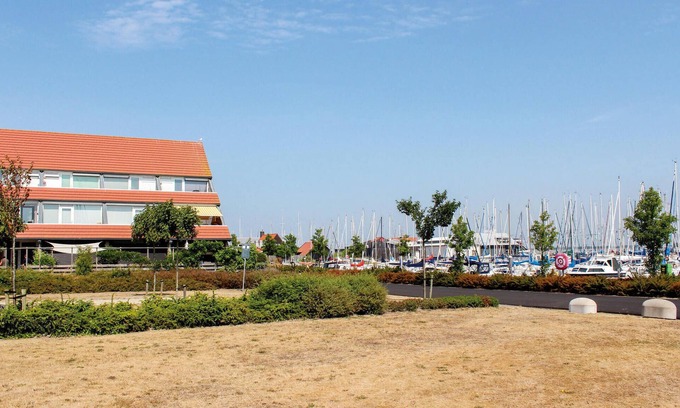 Bruinisse Apartment | Nice apartment in Bruinisse