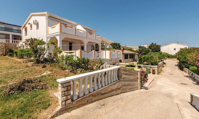 Pag Apartment | Nice apartment in Pag with WiFi
