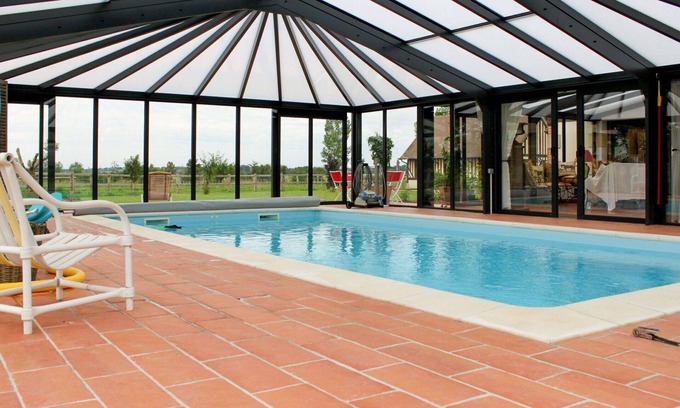 Corbon House | Nice apartment in villa for 3 guests with pool, WIFI, TV, patio, pets allowed and parking