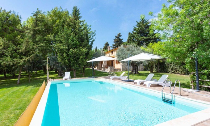Casalbordino House | Nice apartment in villa for 6 guests with pool, WIFI, TV, terrace and parking