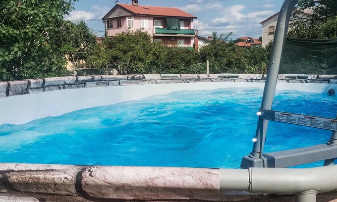 Sarsoni Apartment | Nice apartment in Viskovo with WiFi