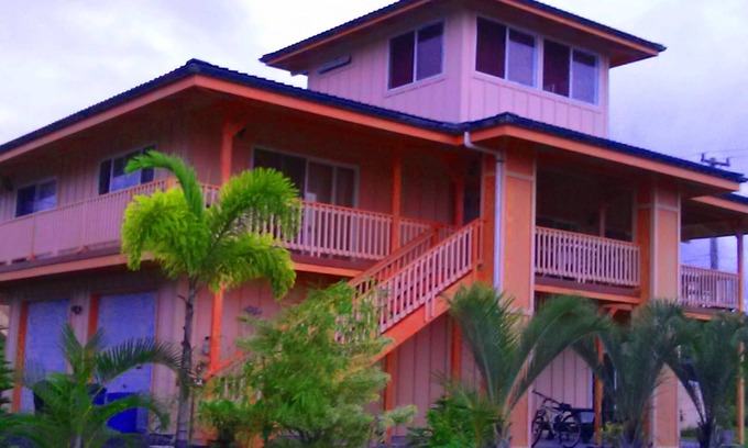 Kehena House | Nice, Big House near Kehena/Pohoiki Black Sand Beaches and Lava Fields.