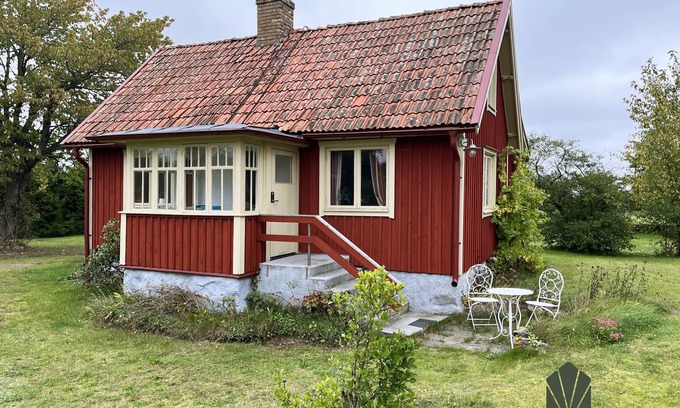 Bergkvara House | Nice cottage located close to a bay in Skäppevik I SE05046