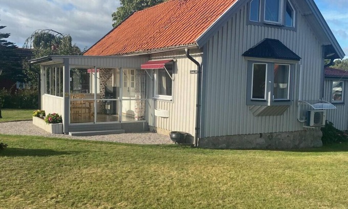 Bergkvara House | Nice cottage located close to a bay in Skäppevik I SE05058