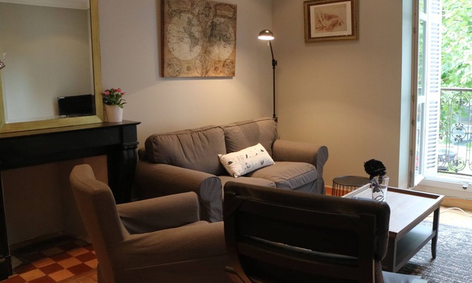 Faubourg Sud Apartment | Nice cozy 74m2 apartment, 4 people, Dijon center.