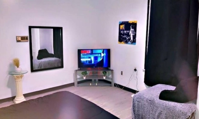 CUF Apartment | Nice first floor apt #1 in downtown Cincinnati.