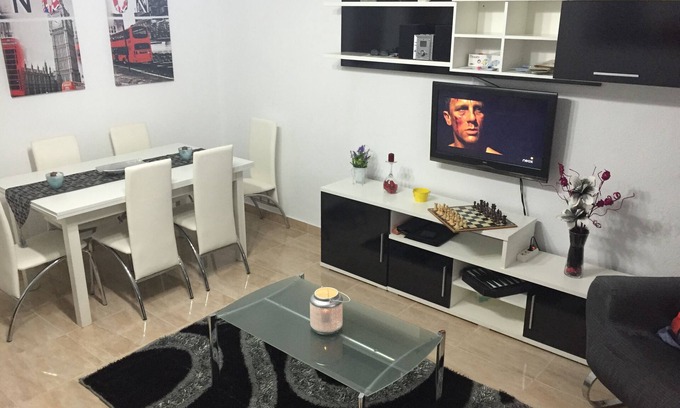 Torrevieja Apartment | Nice Floor Center in Torrevieja +Wifi +SAT