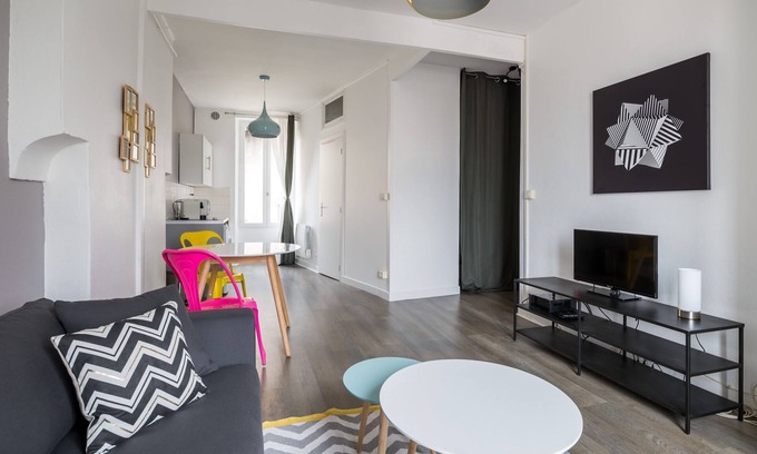 La Doua Apartment | Nice Furnished Apartment Close to Amenities