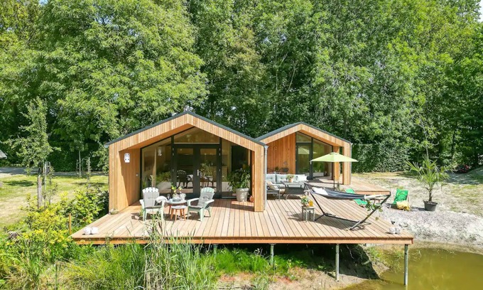 Municipality of Noord-Beveland House | Nice holiday home in Kortgene with garden