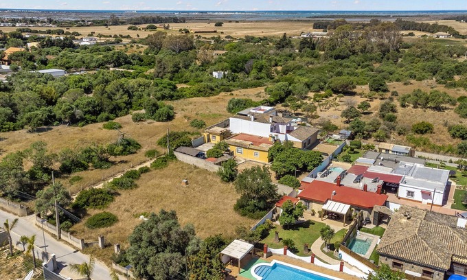 Chiclana de la Frontera House | Nice home in Chiclana de la Fronter