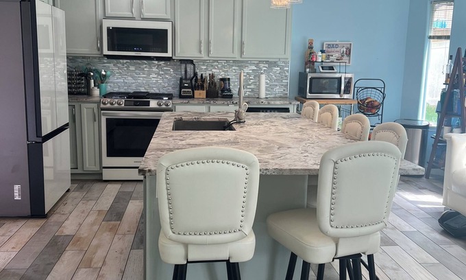 Camano Island House | Nice home close to water with shared beach access.