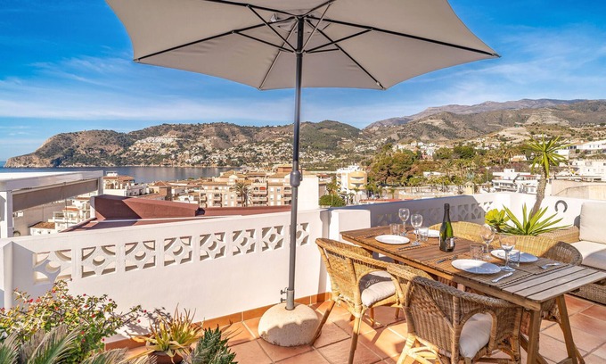 La Herradura House | Nice home in Almuñecar