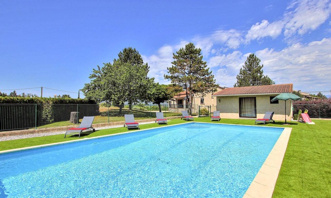Brujas House | Nice home in Beaulieu