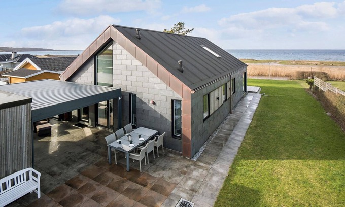Middelfart House | Nice home in Brenderup Fyn