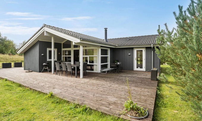 Krejbjerg House | Nice home in Ejstrupholm with sauna