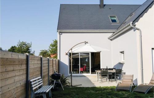Saint-Germain-sur-Ay House | Nice Home In Saint Germain Sur Ay