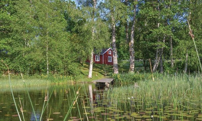 Holmsjo House | Nice home in Holmsjö with lake view