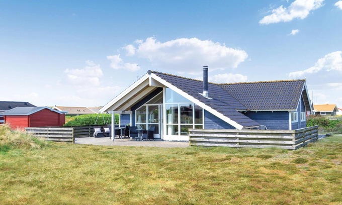 Hvide Sande House | Nice home in Hvide Sande with sauna