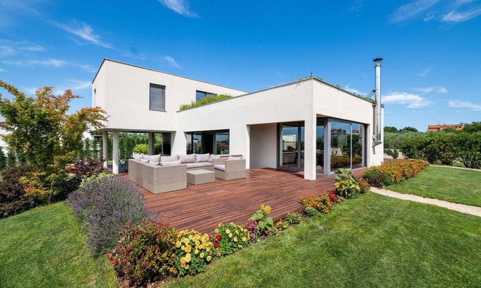 Zambratija House | Nice home in Savudrija