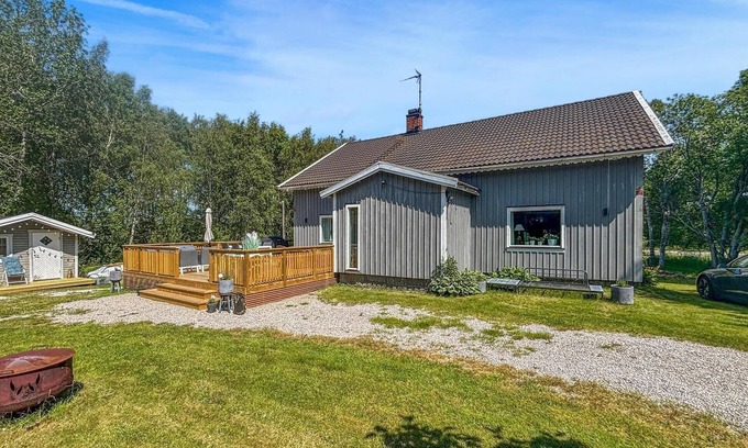 Stromstad House | Nice home in Strömstad with WiFi