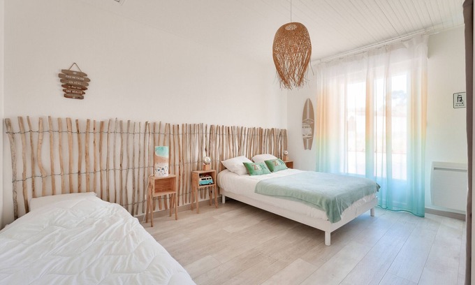 Les Conches House | Nice house for 9 at 5 min to the beach