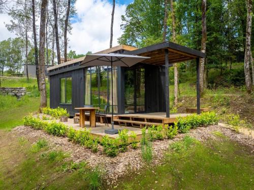 Neufchateau House | Nice lodge with a view on a natural resort