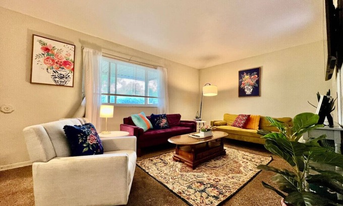 Middletown House | Nice Place for the Budget Conscious