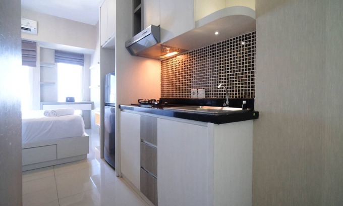 Surabaya Apartment | Nice Studio Connected To Mall At Tanglin Supermall Mansion Apartment
