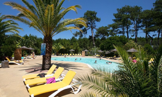Saint-Girons Plage House | Nice tent lodge on campsite near beach