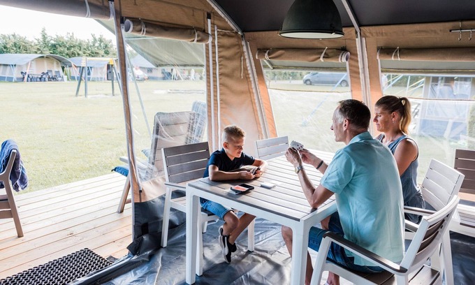 Herpelmont House | Nice tent lodge on a campsite on a lake