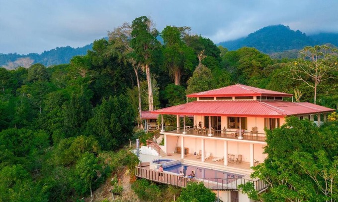 Ballena Villa | Nice villa with an ocean view #2