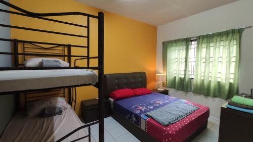 Bukit Jalil Apartment | Nicely furnished with pool at Serdang Raya