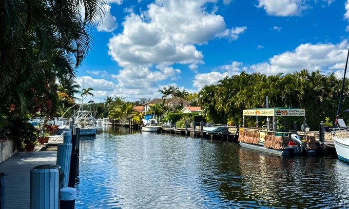 South New River Isles House | Nick's Waterfront Oasis w/Private Heated Pool