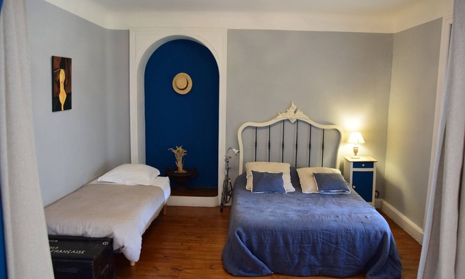 Jaunay-Clan Bed & Breakfast | Nicolas" room near Futuroscope