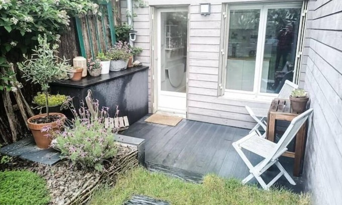 Saint-Cyr-l'Ecole Apartment | Nid Coquet Vintage au Jardin Calme et Nature