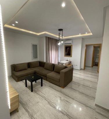 La Soukra Apartment | Nid Douillet El Aouina, propre , calme et moderne, wifi, place parking