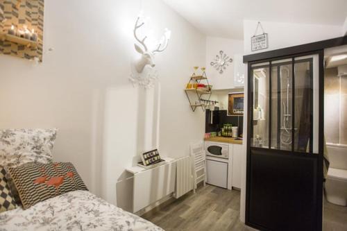 6th Arrondissement Apartment | Nid du Parc - Parfait 1 personne