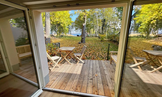 Senftenberg House | Niemtscher Lodge by the lake