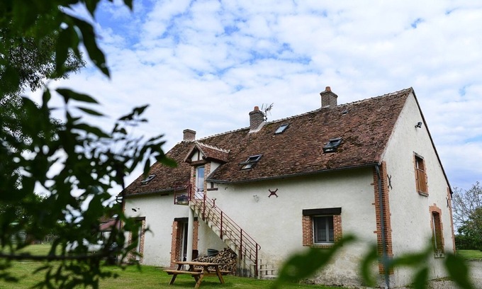 Lassay-sur-Croisne Apartment | Nigaudière estate: Les Callunes - Beauval & Castle