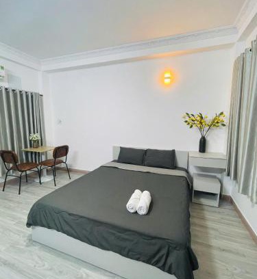 Downtown Ho Chi Minh City House | Night Owl - Thu Khoa Huan