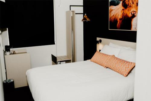 Miles End Hotel | Nightcap at Barkly Hotel